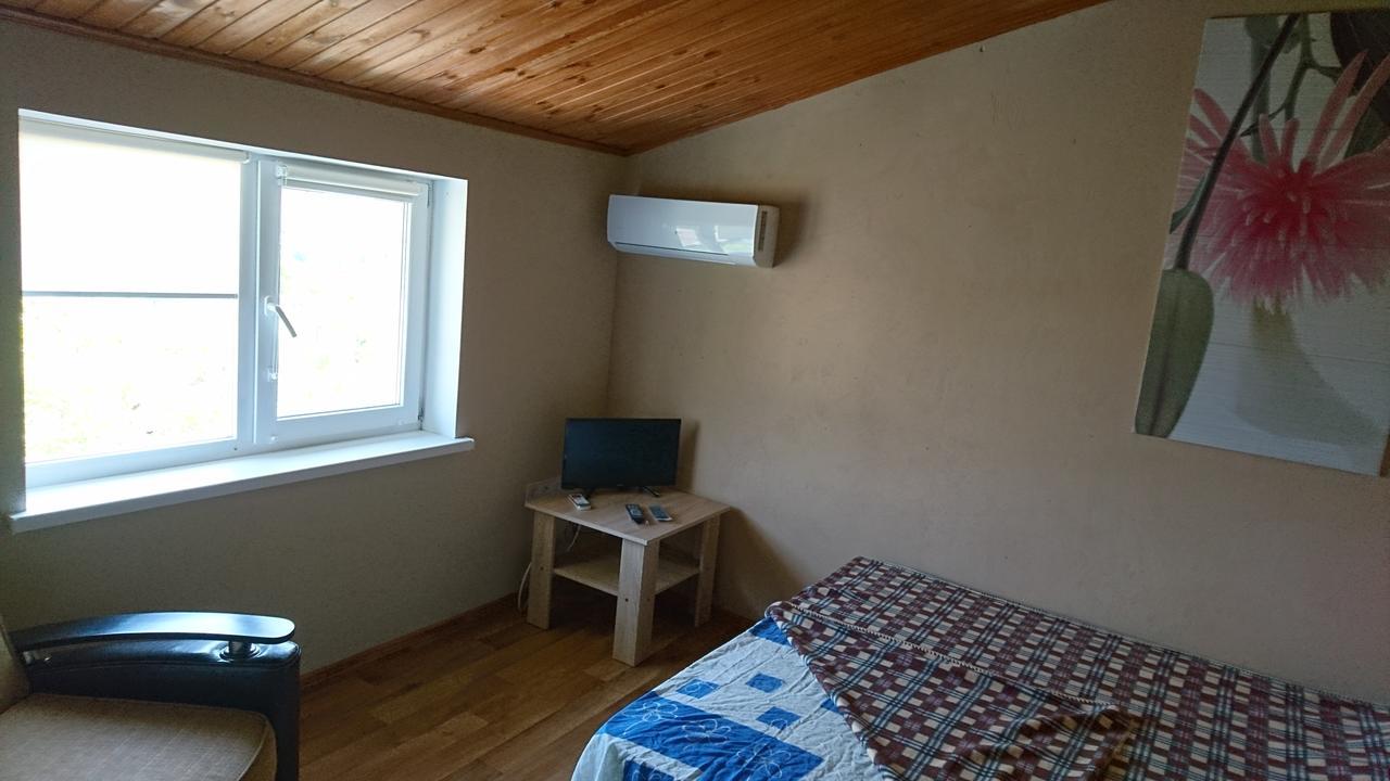 קרולינו-בוהאז Guest House Dacha מראה חיצוני תמונה