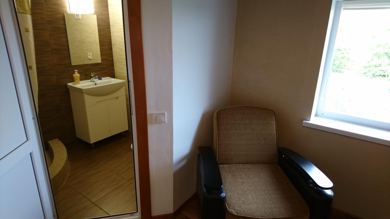 קרולינו-בוהאז Guest House Dacha מראה חיצוני תמונה