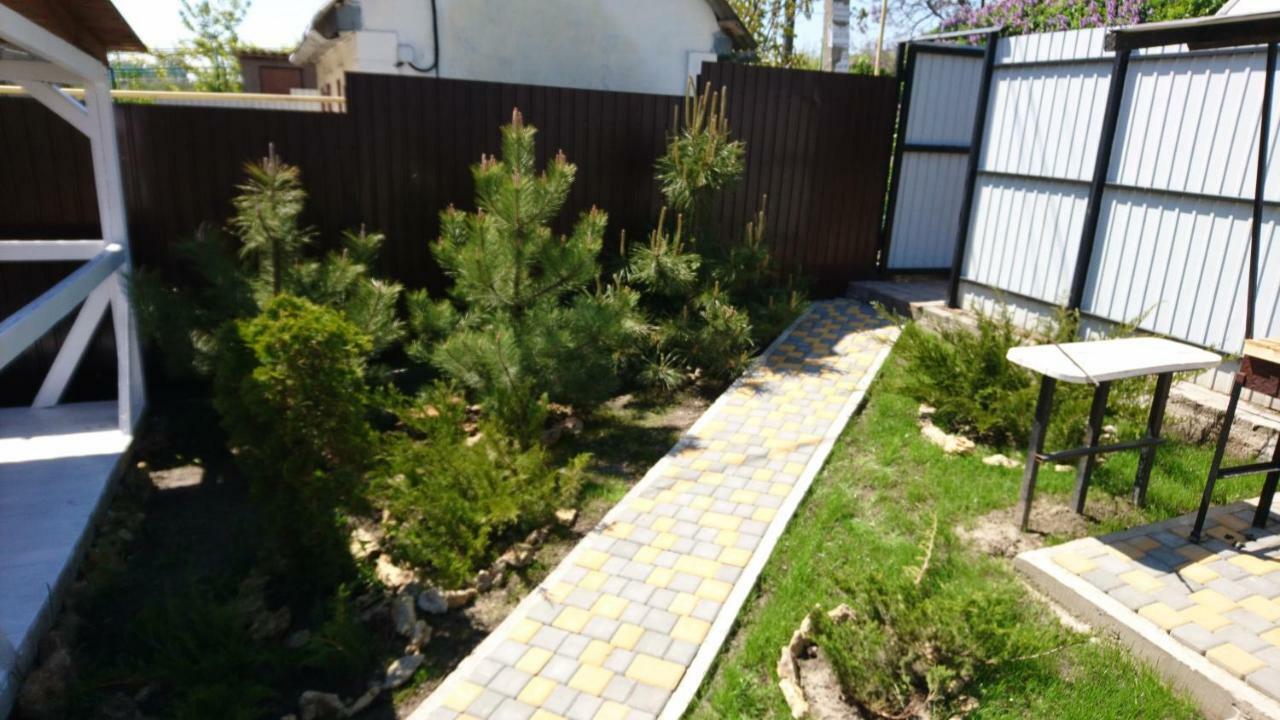 קרולינו-בוהאז Guest House Dacha מראה חיצוני תמונה
